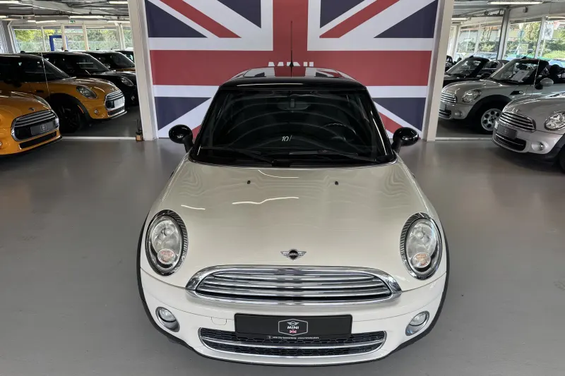 MINI Cooper (2010)