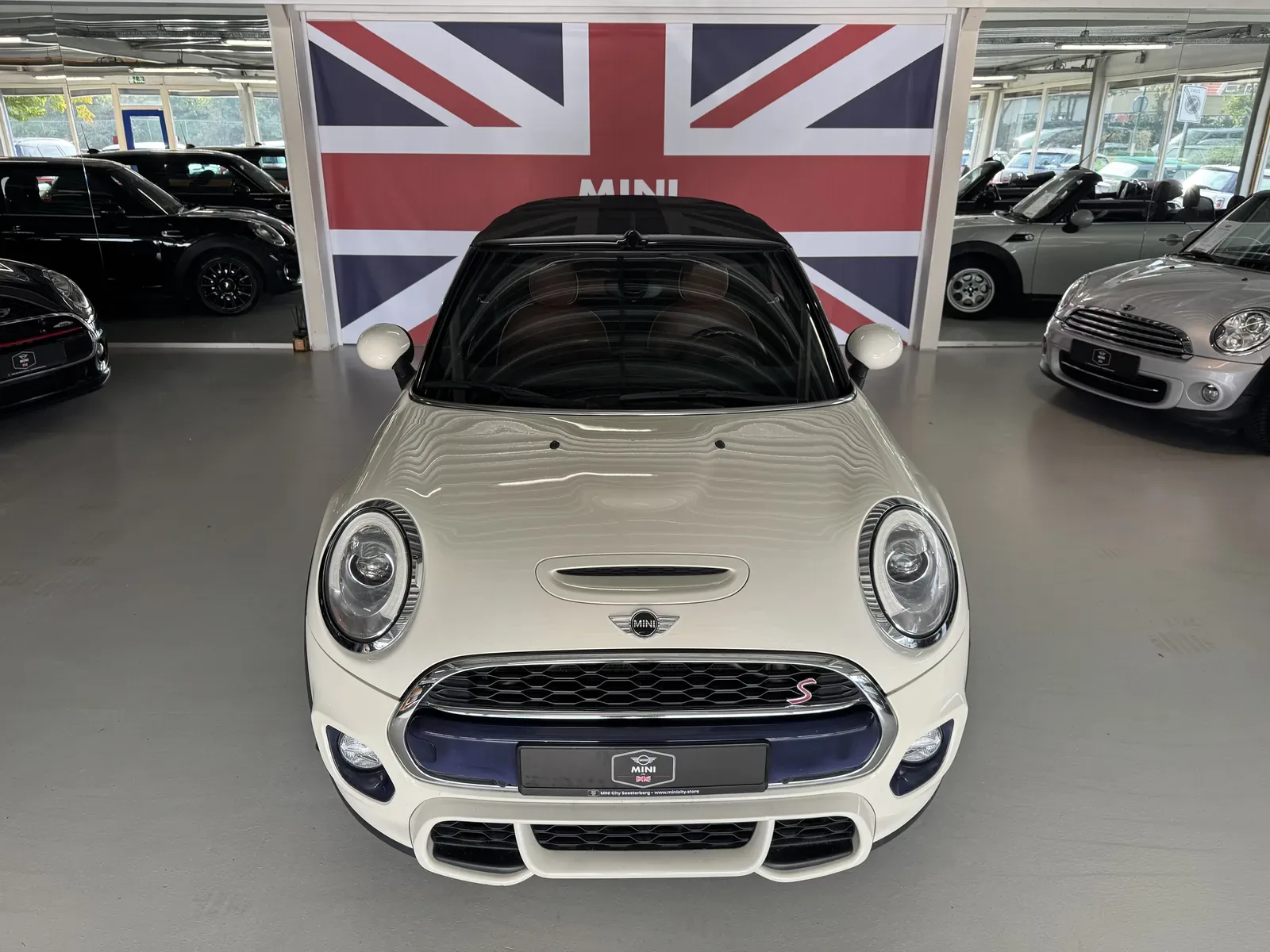 MINI Cooper S (2017) — foto 1