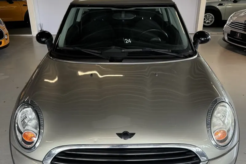 MINI One (2007)