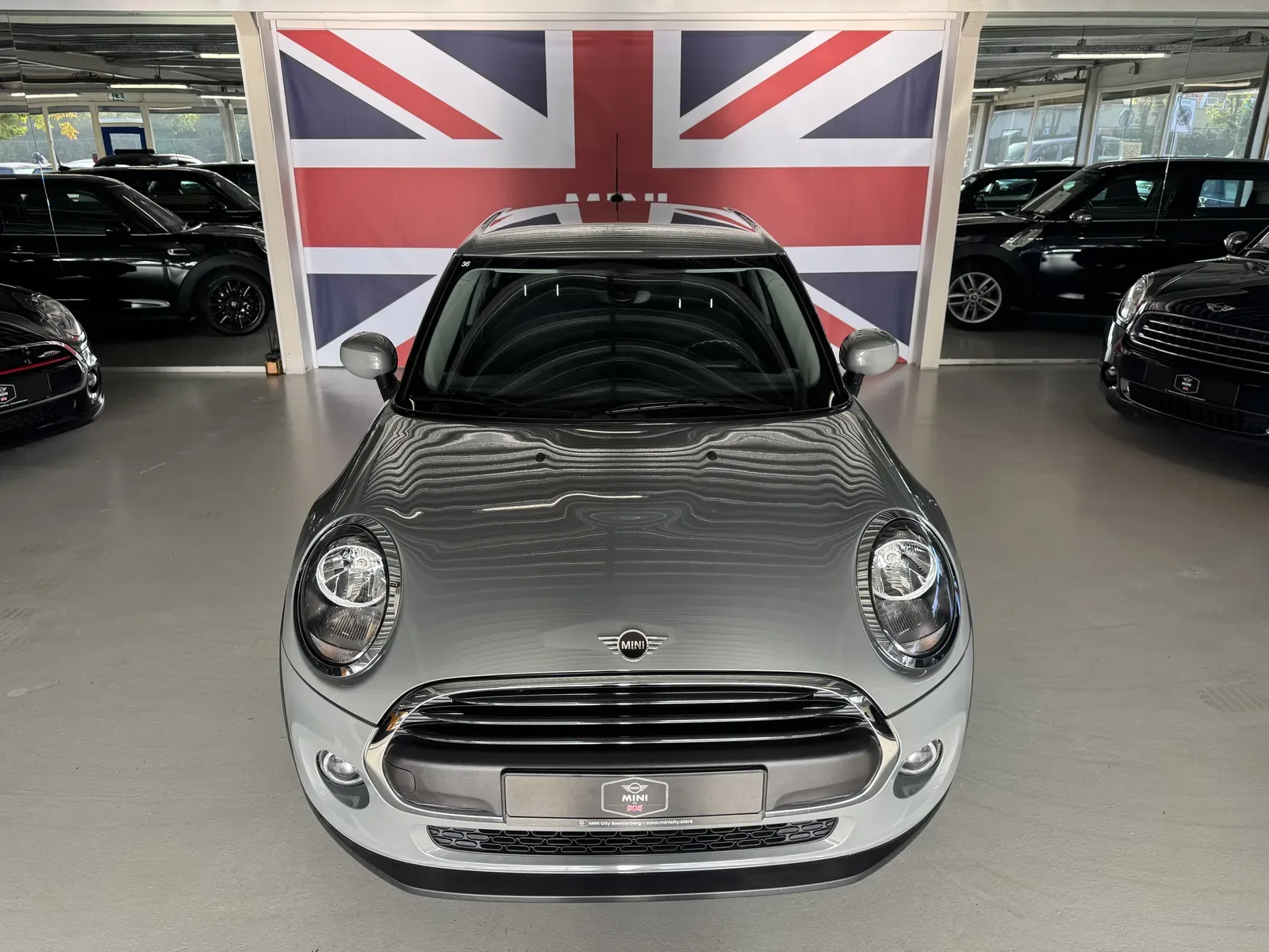 MINI One (2021) — foto 1
