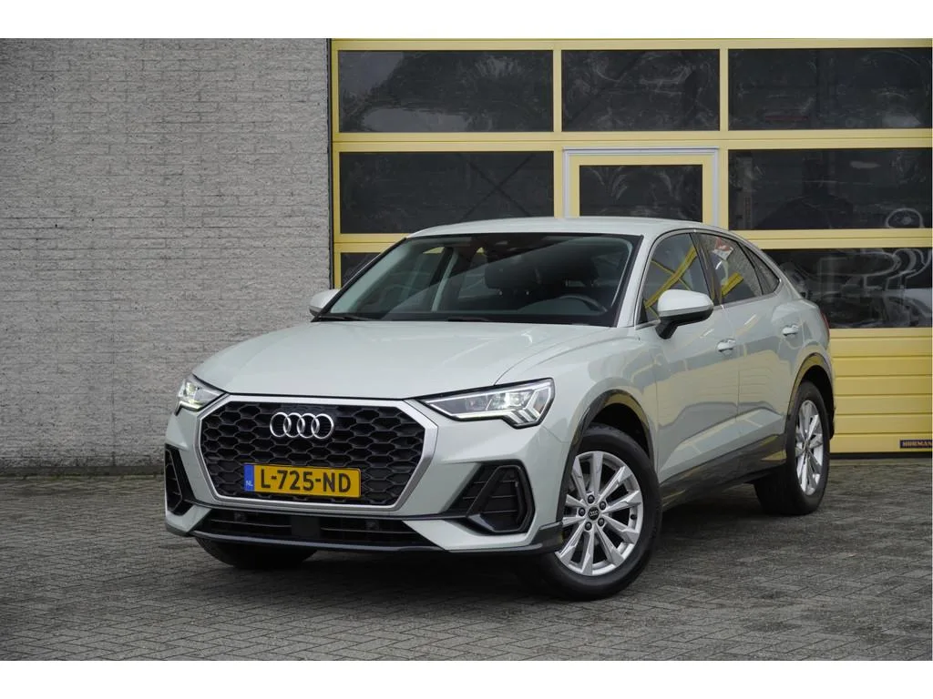 Audi Q3 Sportback (2021) — foto 1