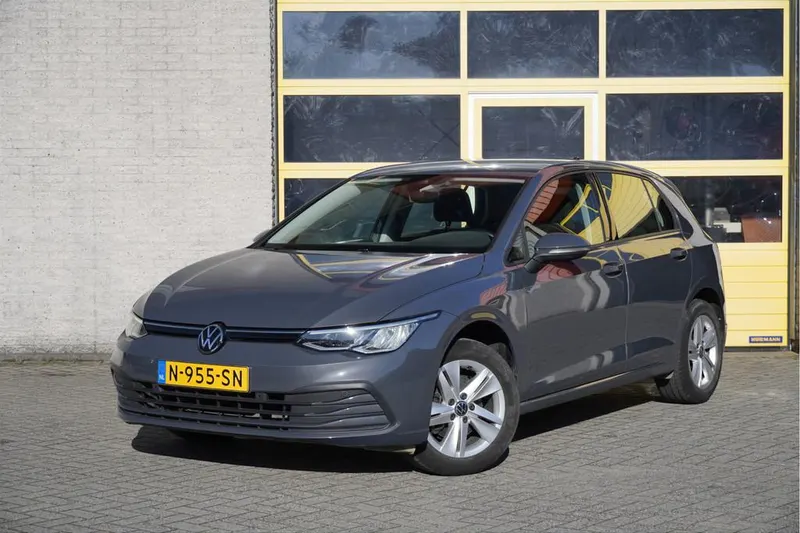 Volkswagen Golf (2022)