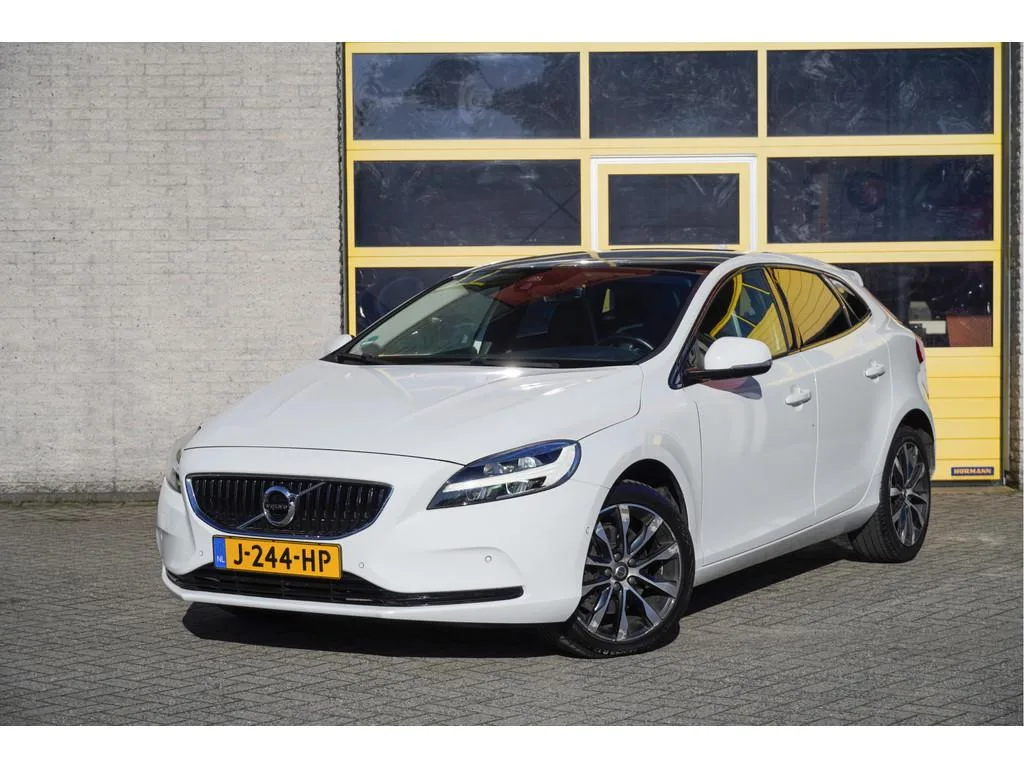 Volvo V40 (2020) — foto 1