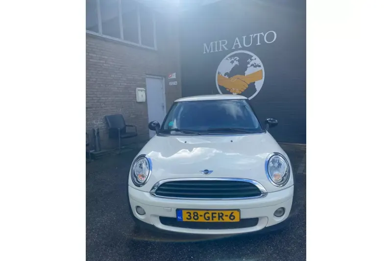 MINI One (2008)