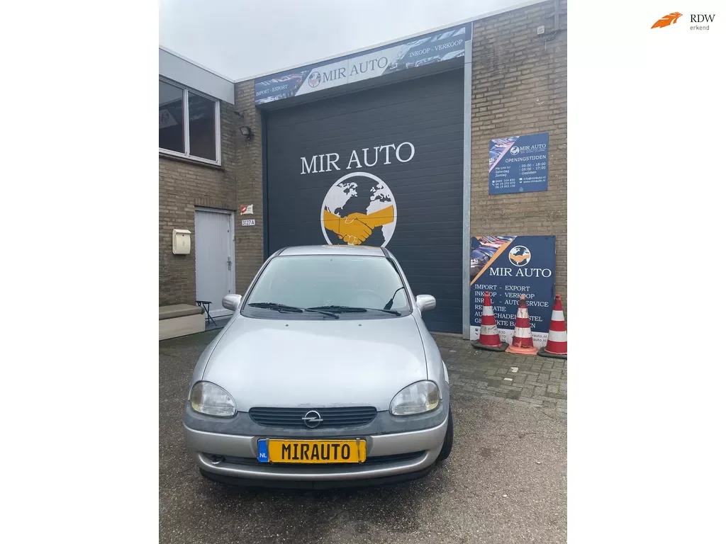 Opel Corsa (1998) — foto 1