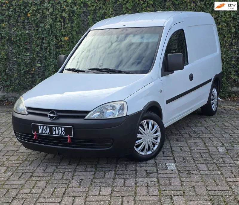 Opel Combo (2009) — foto 1