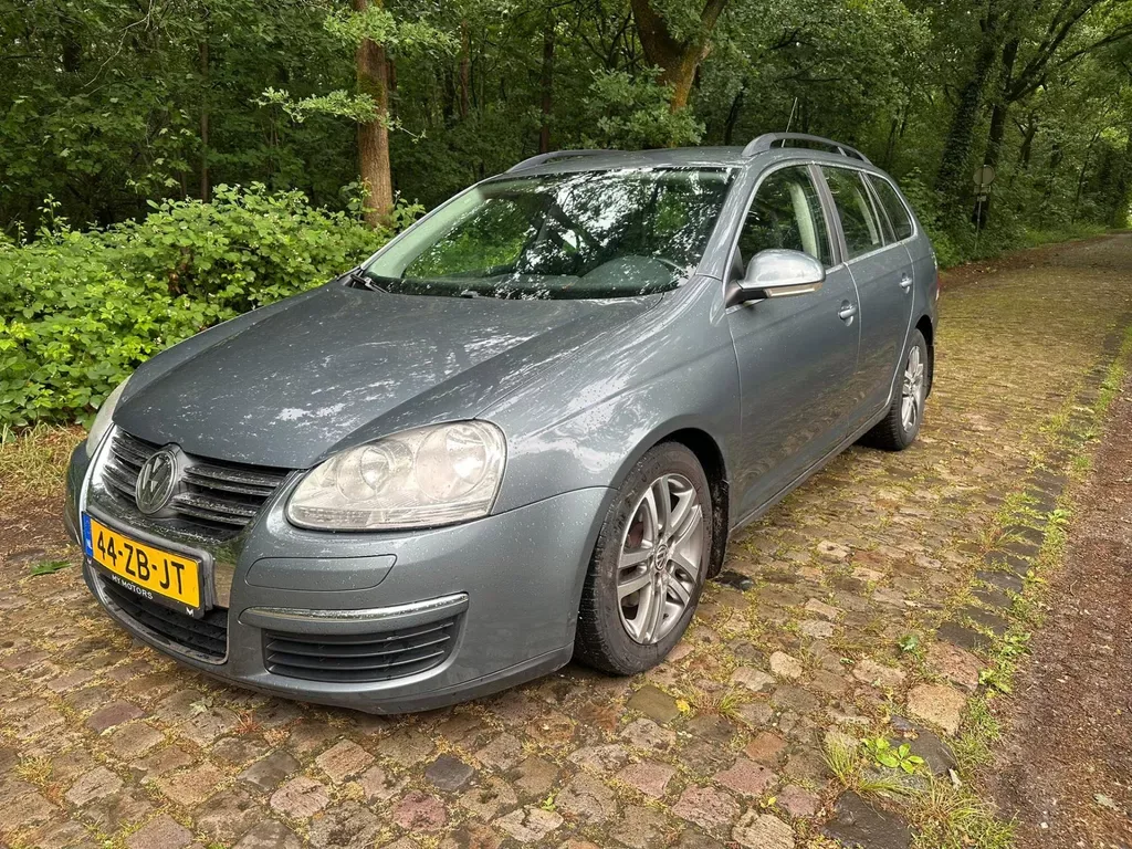 Volkswagen Golf (2008) — foto 1