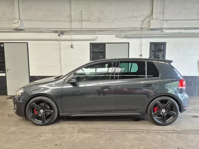 Volkswagen Golf (0) — foto 1