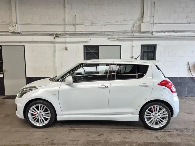 Suzuki Swift (0) — foto 1