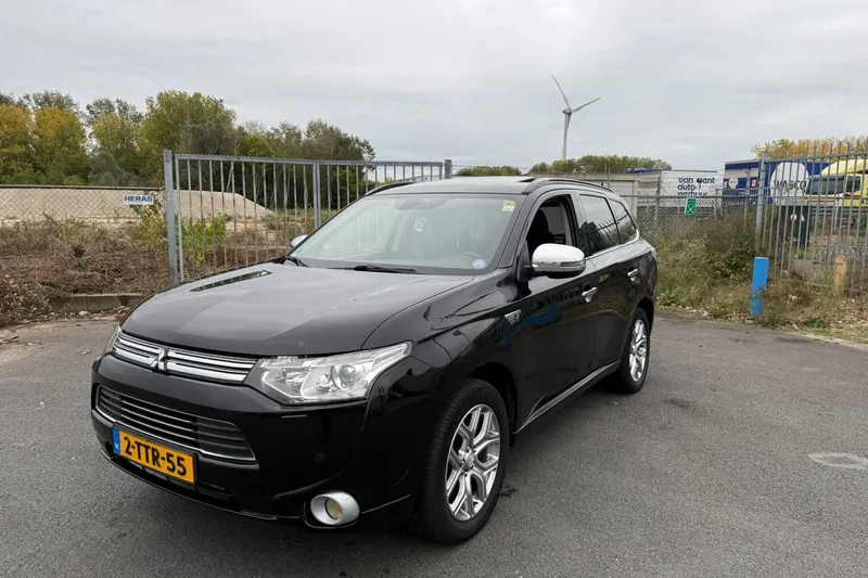Mitsubishi Outlander (2014)