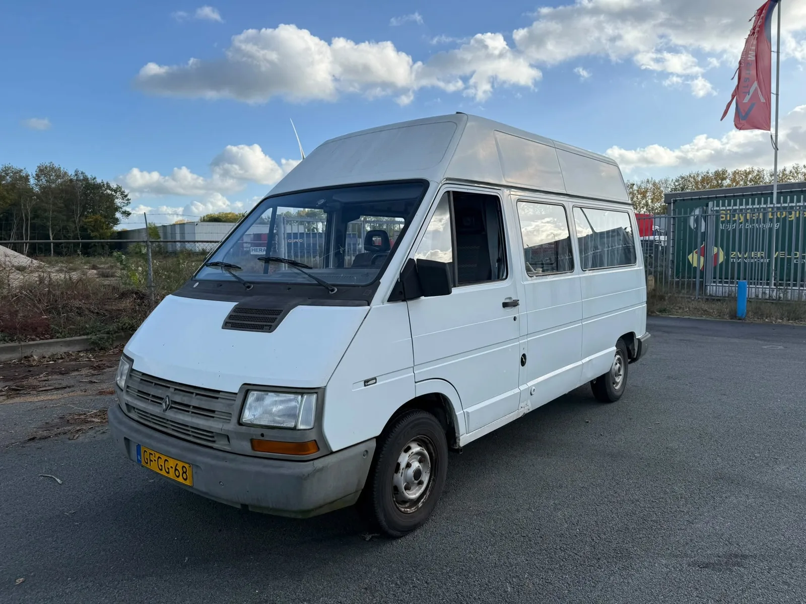 Renault Trafic (1993) — foto 1