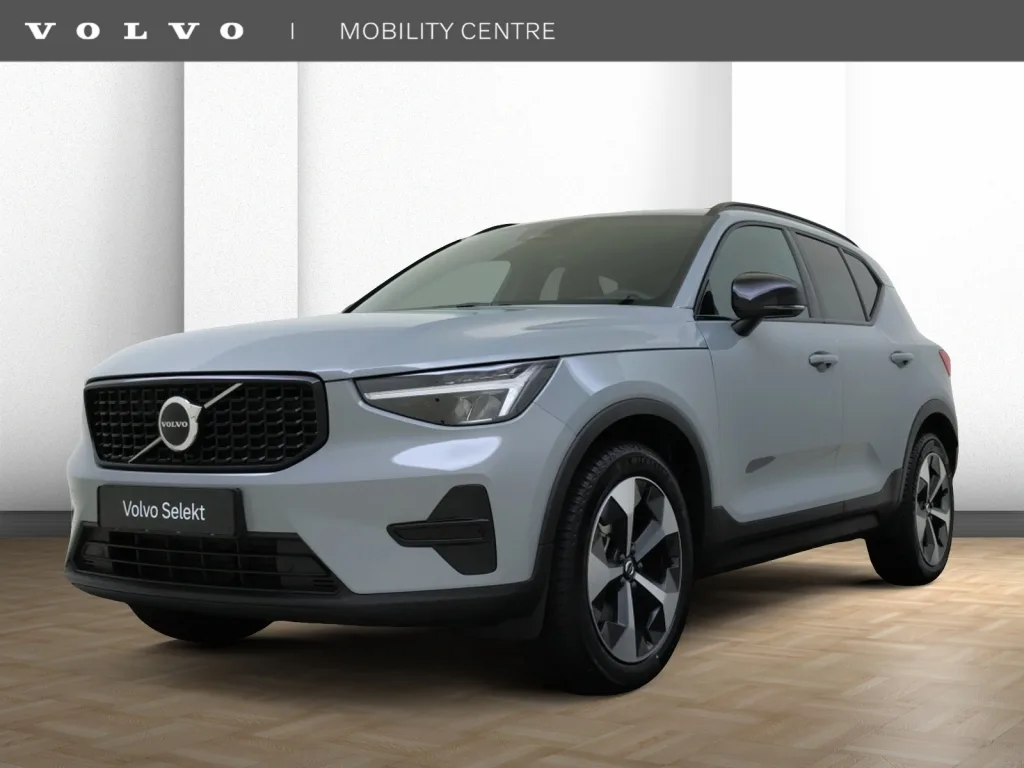 Volvo XC40 (2026) — foto 1