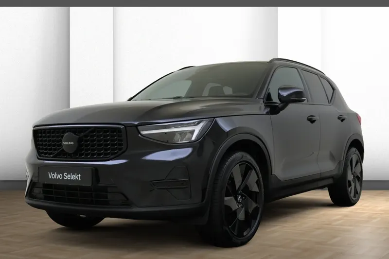 Volvo XC40 (2025)