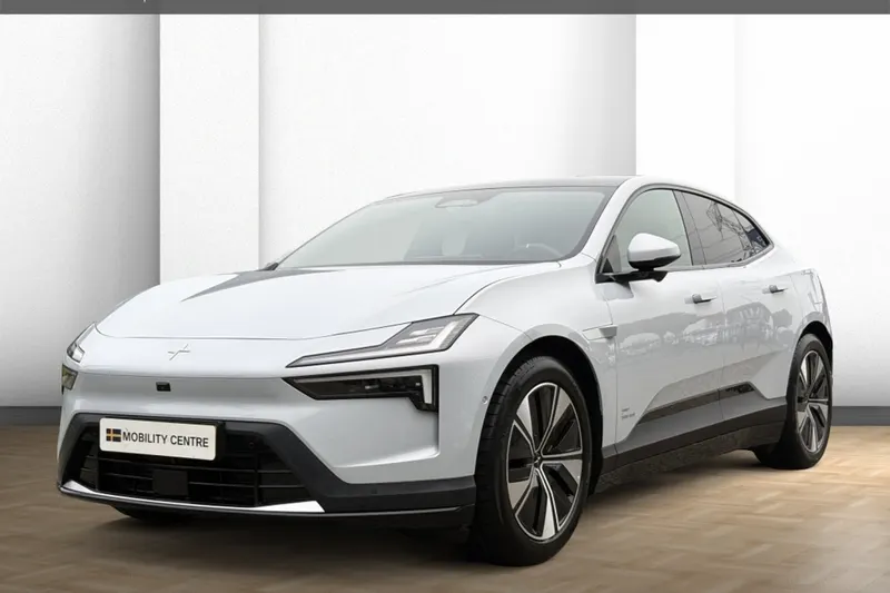 Polestar 4 (2025)