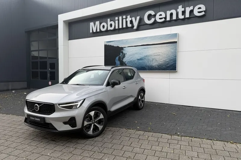 Volvo XC40 (2025)