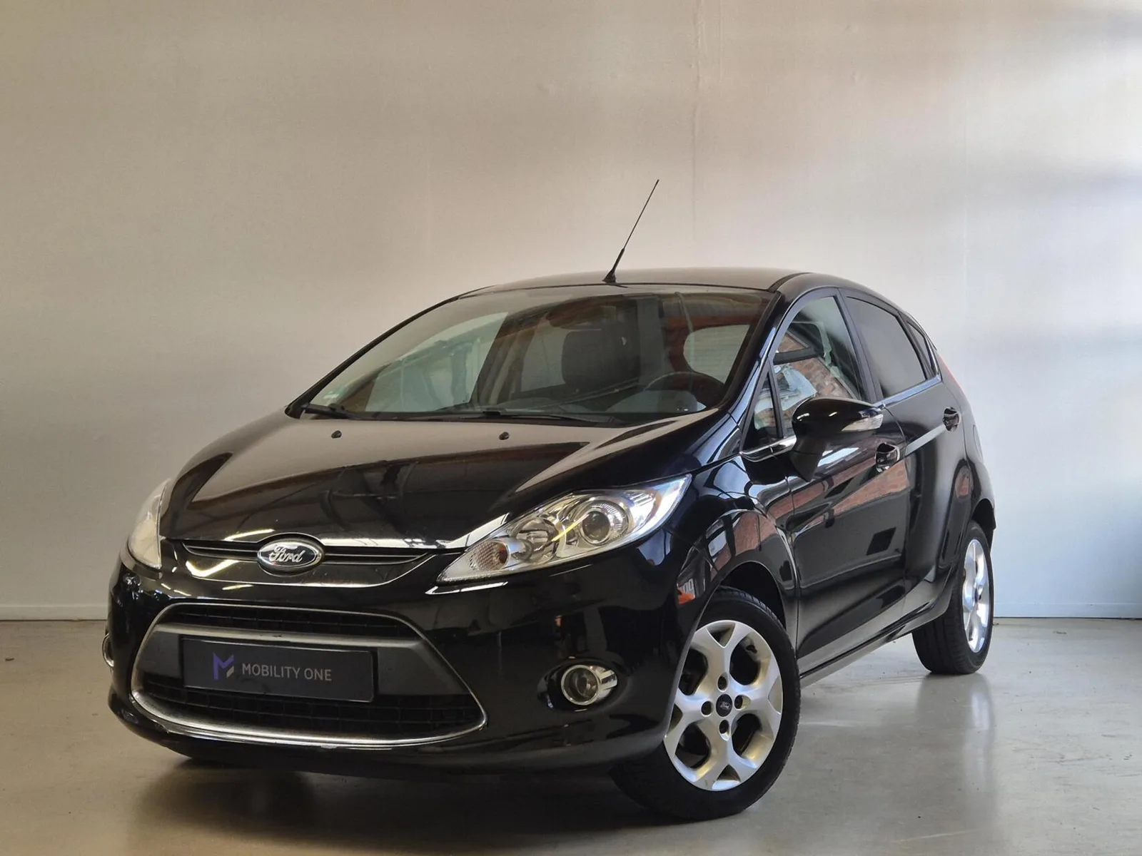 Ford Fiesta (2011) — foto 1