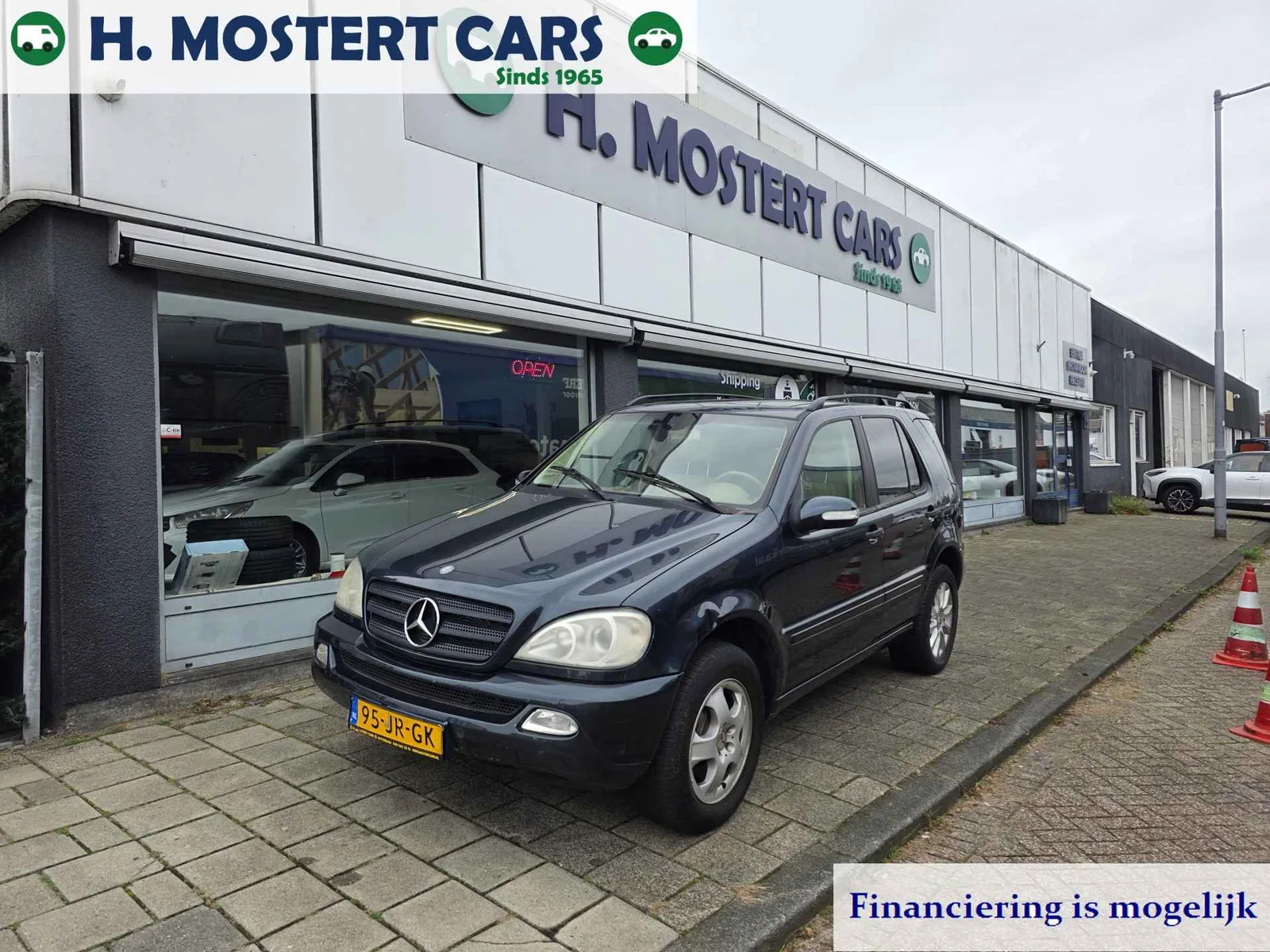 Mercedes-Benz M-Klasse (2002) — foto 1