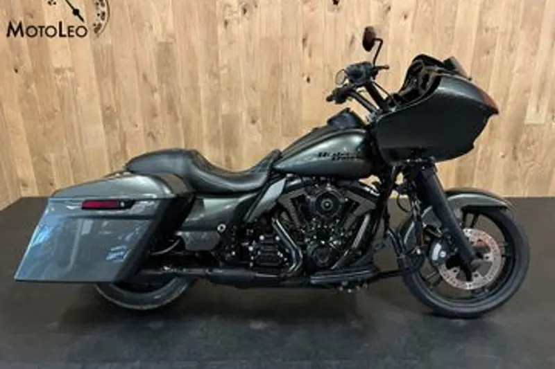 Harley-Davidson Road Glide (2016)