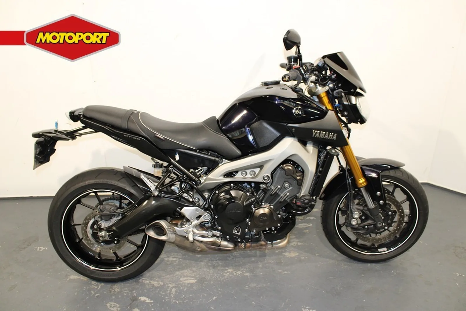 Yamaha MT-09 (2015) — foto 1
