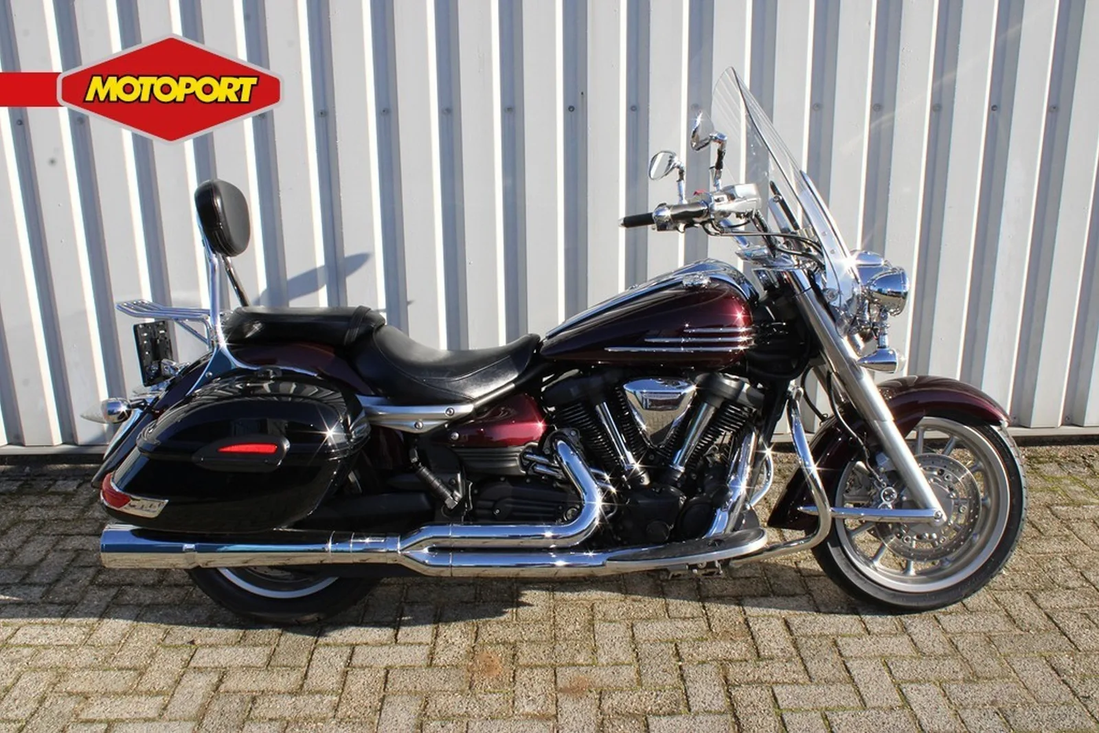Yamaha XV 1900 (A) Midnight Star (2007) — foto 1