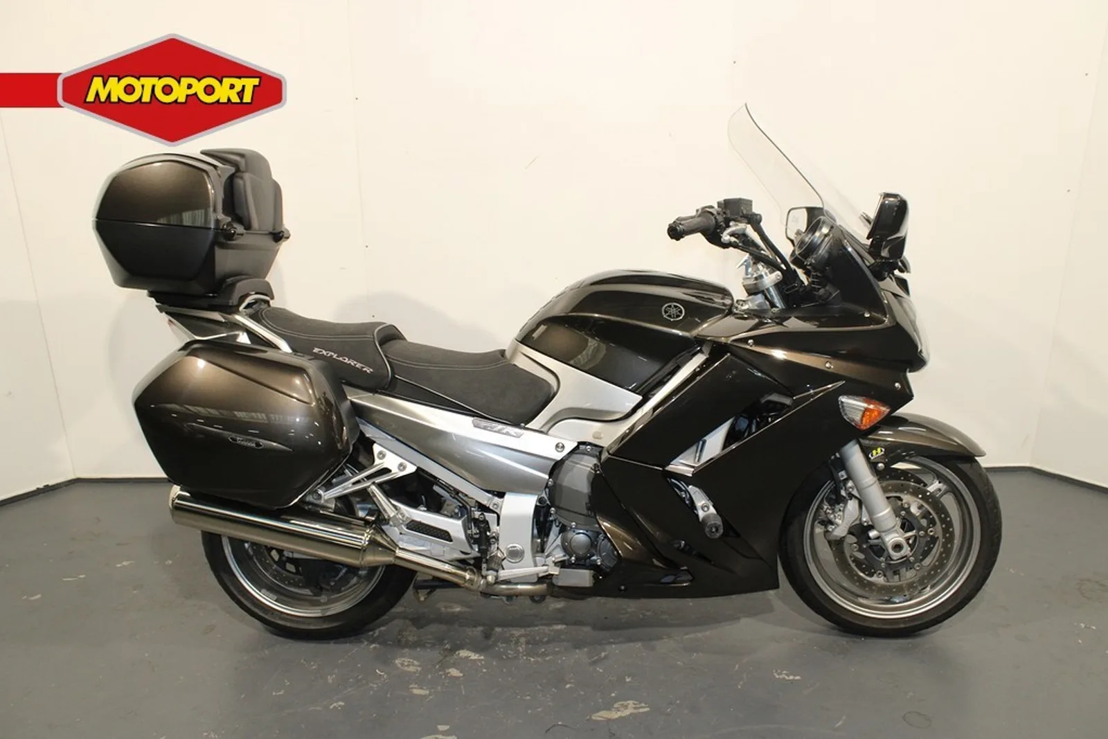 Yamaha FJR 1300 (2015) — foto 1