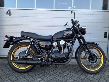 Kawasaki W 800 (2012) — foto 1