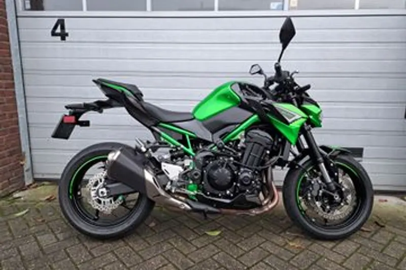 Kawasaki Z 900 (2022)