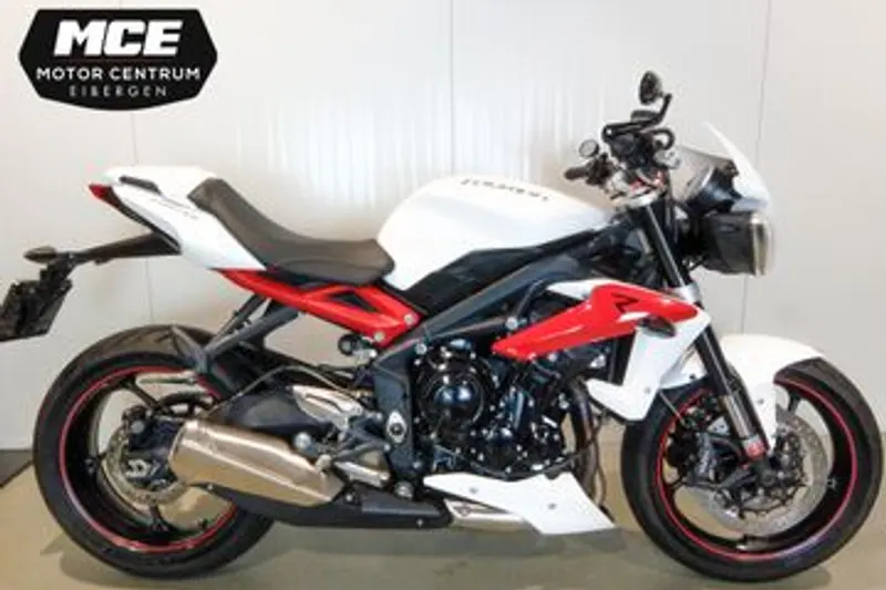 Triumph Street Triple 675 R (2014)