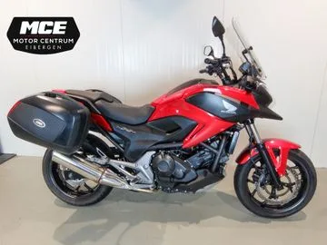 Honda NC 750 X (2014) — foto 1