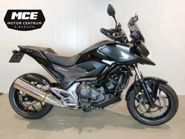 Honda NC 750 X (2016) — foto 1