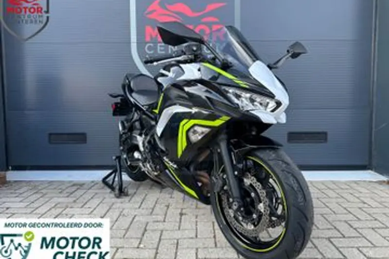 Kawasaki Ninja 650 (2022)