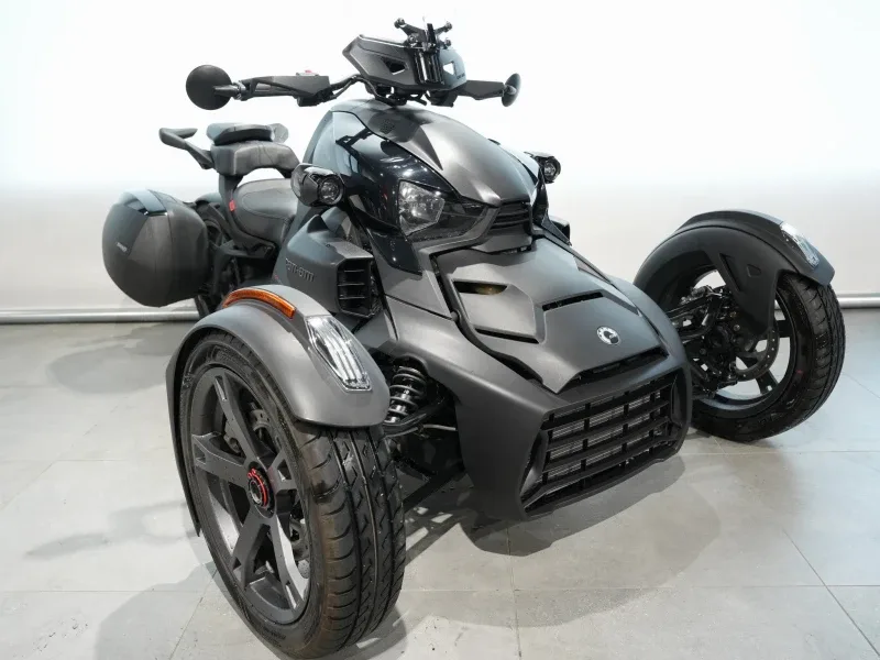 Can-Am Ryker 900 (2023) — foto 1