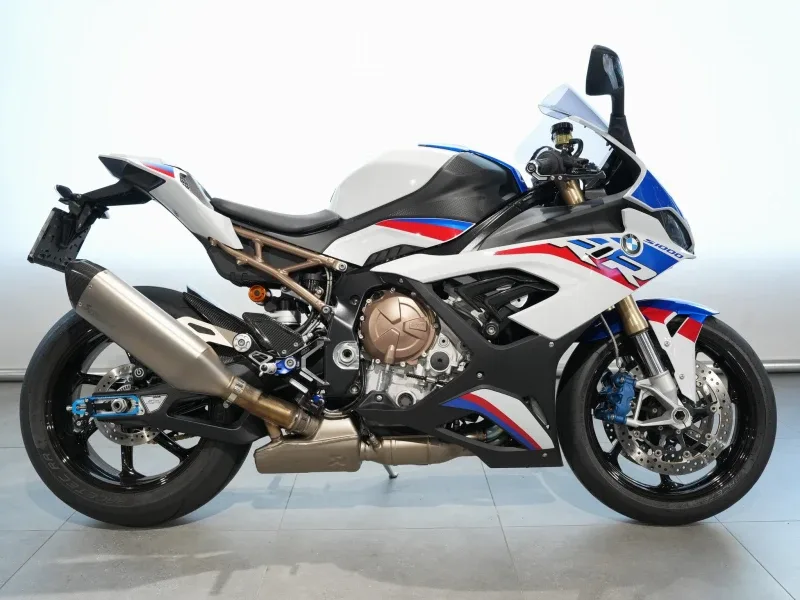 BMW S 1000 RR (2022) — foto 1