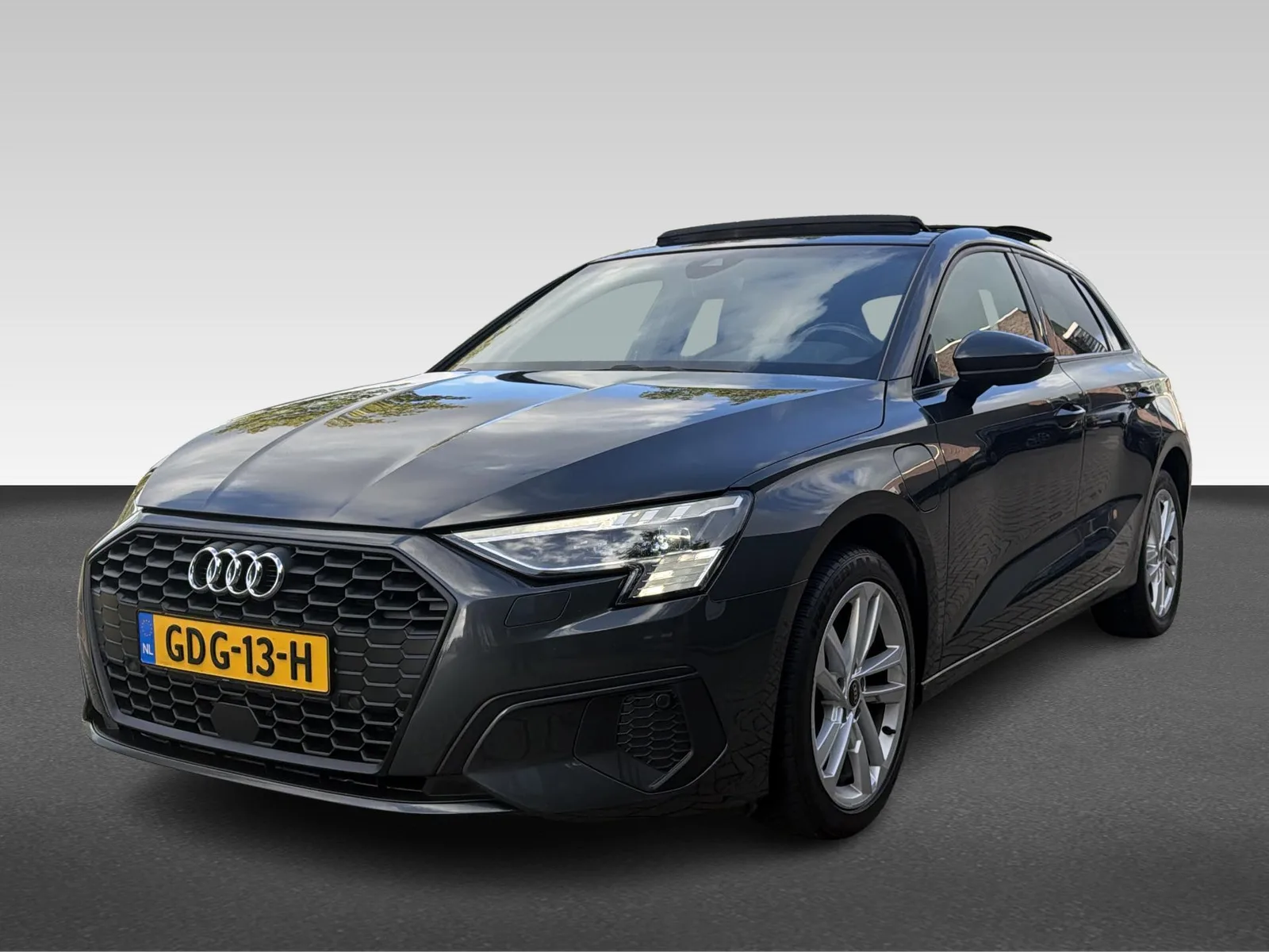 Audi A3 (2021) — foto 1