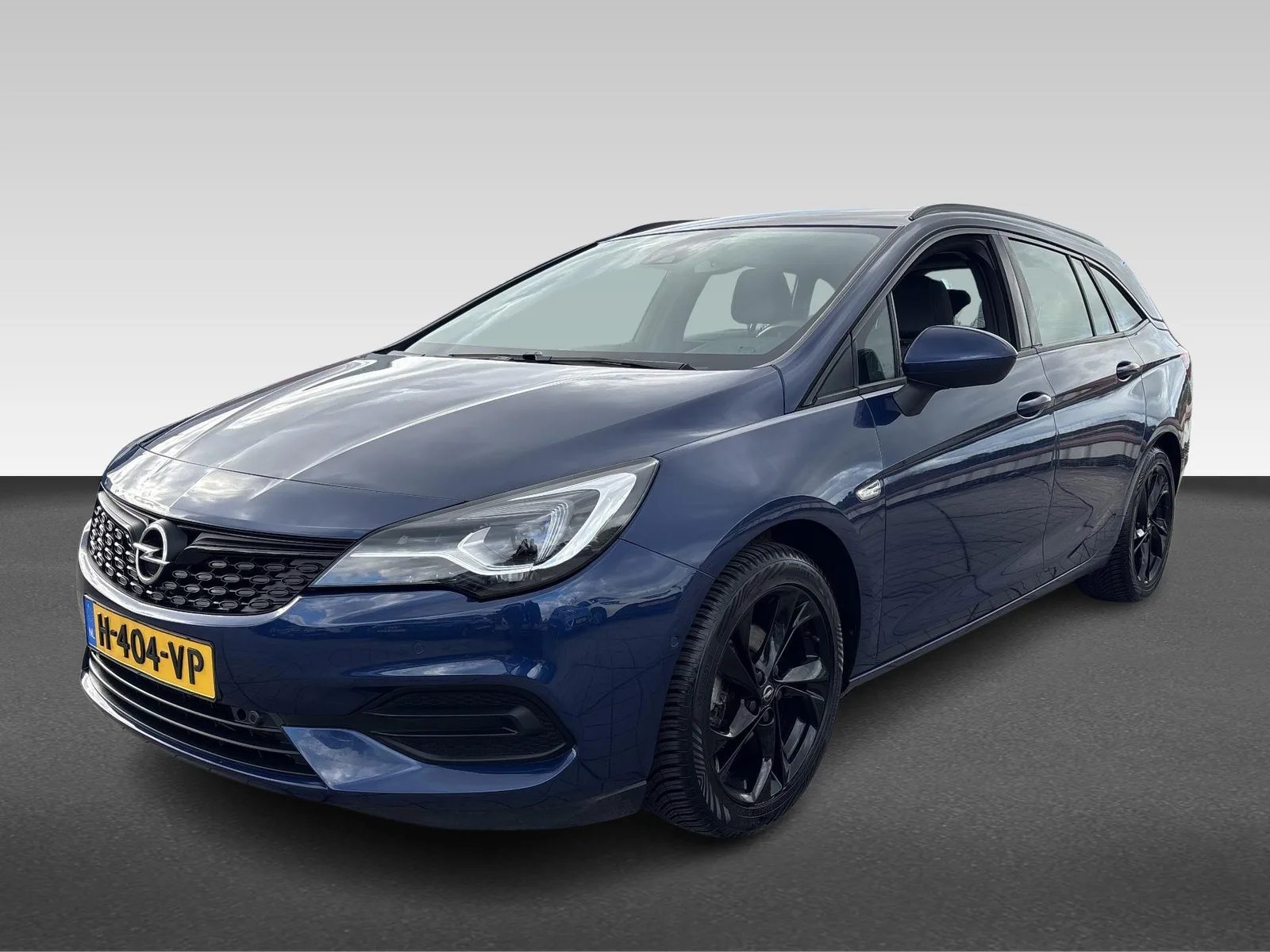 Opel Astra (2020) — foto 1