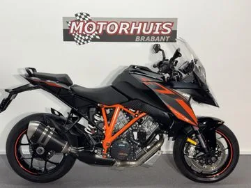 KTM 1290 Super Duke GT (2018) — foto 1