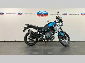 CFMoto 450 MT (2026) — foto 1