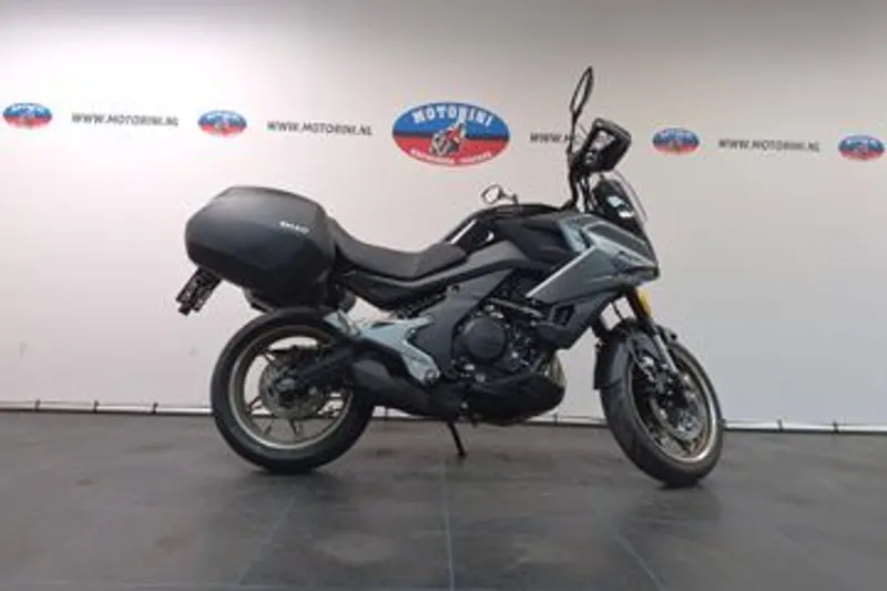 CFMoto 700 MT (2025)