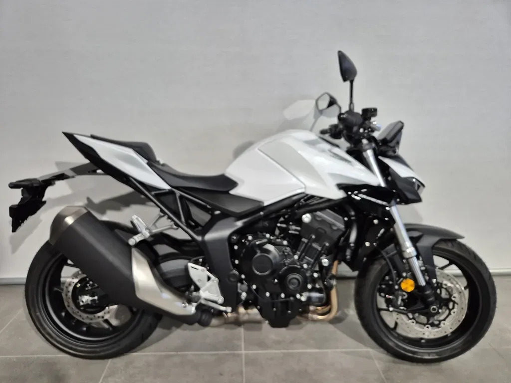 Honda CB 1000 Hornet (2026) — foto 1