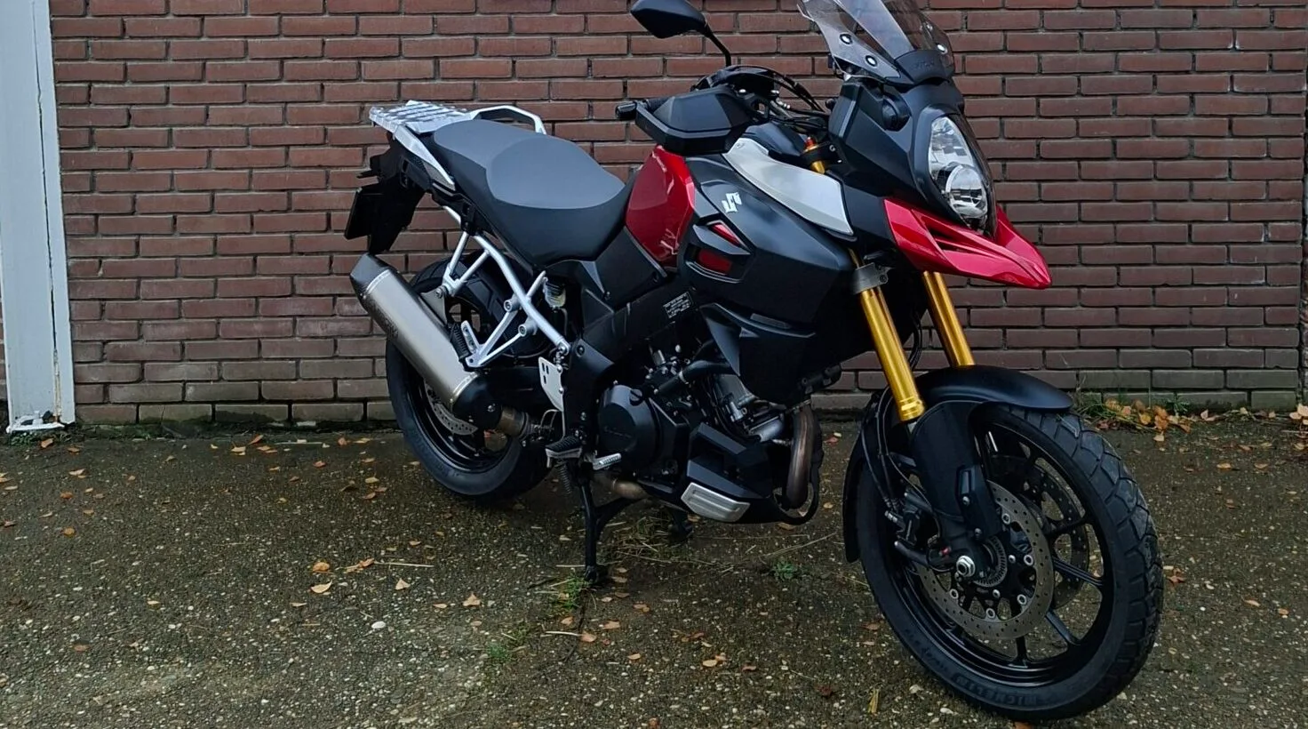 Suzuki V-Strom 1000 (2014) — foto 1