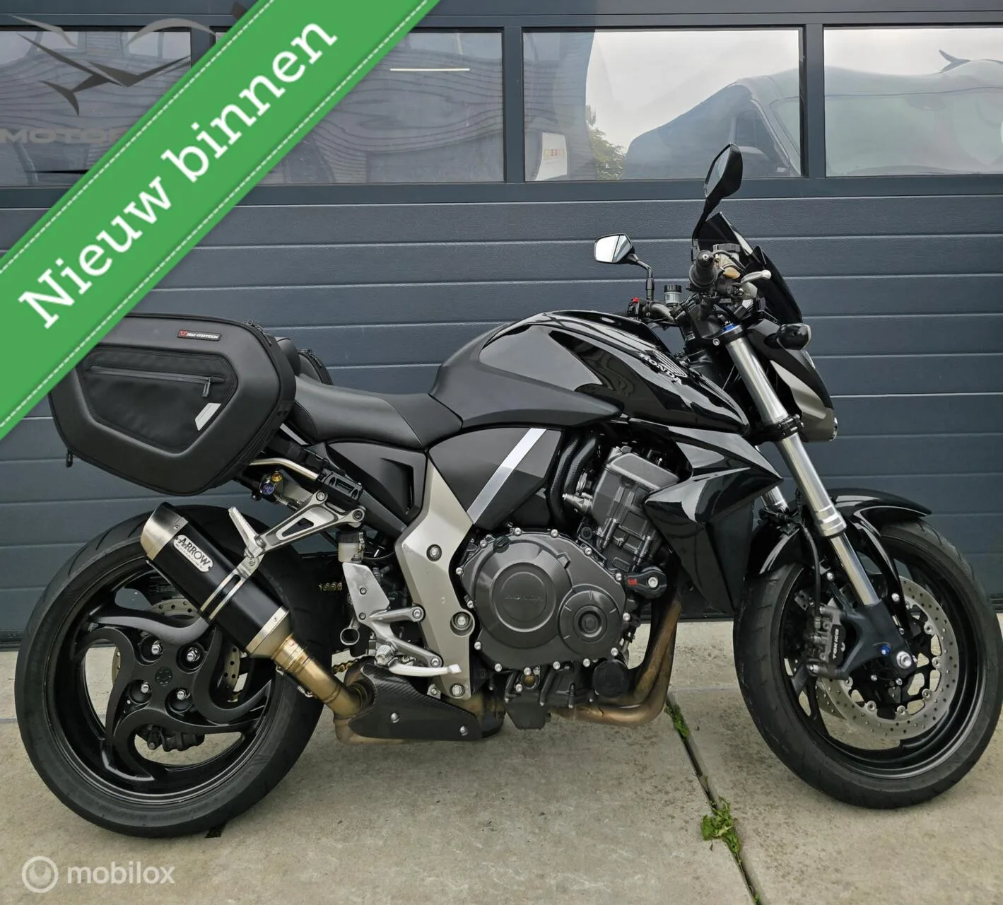 Honda CB 1000 R (2008) — foto 1