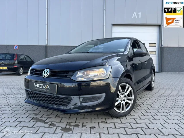 Volkswagen Polo (2010) — foto 1