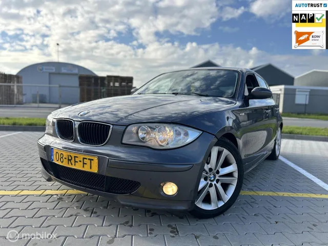 BMW 1-Serie (2005) — foto 1