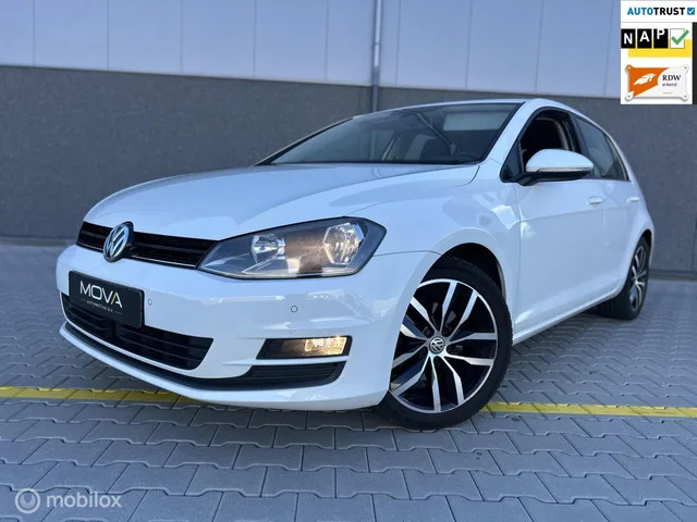 Volkswagen Golf (2014) — foto 1