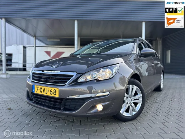 Peugeot 308 (2015) — foto 1