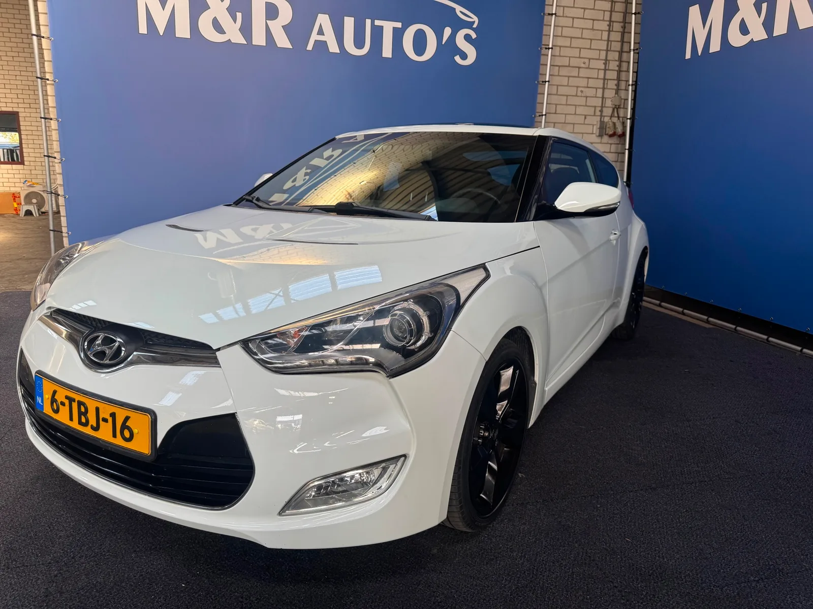 Hyundai Veloster (2011) — foto 1