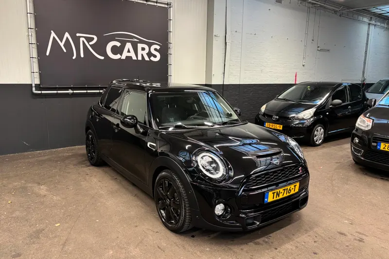 MINI Cooper S (2018)