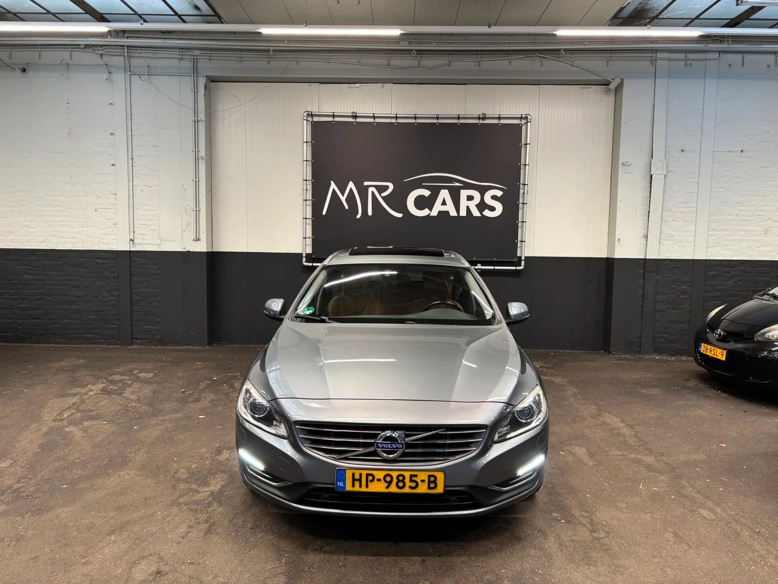 Volvo V60 (2015) — foto 1