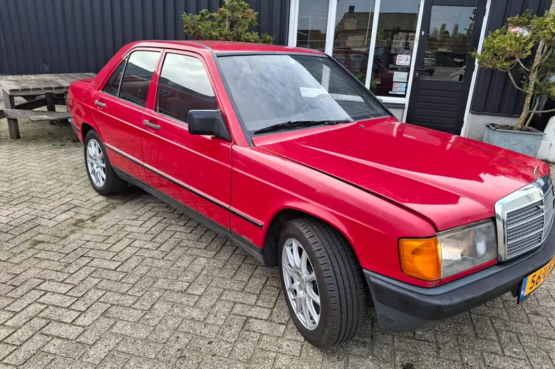 Mercedes-Benz 190-Serie (1984)