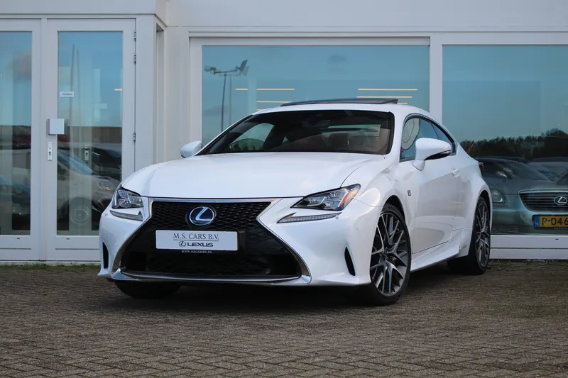 Lexus RC (2016)